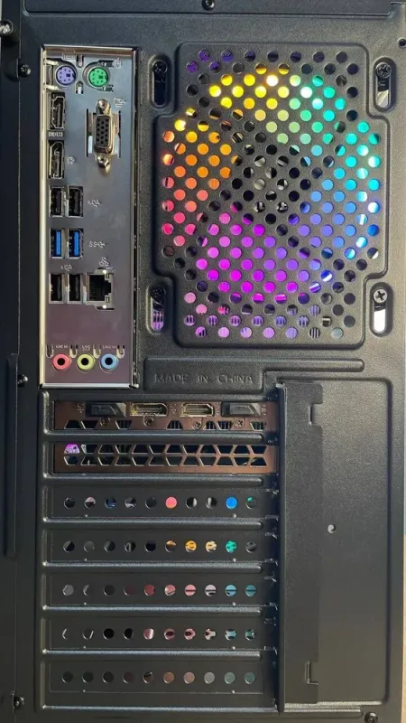 Ігровий ПК Qube Storm Black Tower / Intel Core i5-10400F (6 (12) ядер по 2.9 - 4.3 GHz) / 16 GB DDR4 / 1000 GB SSD M.2 / nVidia GeForce GTX 1660 Super, 6 GB GDDR6, 192-bit / 550W б/в - зображення 8