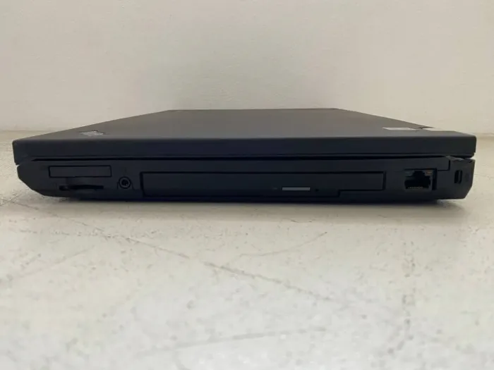 Ноутбук Lenovo ThinkPad T530i / 15.6" (1366x768) TN / Intel Core i5-3320M (2 (4) ядра по 2.6 - 3.3 GHz) / 8 GB DDR3 / 120 GB SSD / Intel HD Graphics 4000 / VGA б/в - зображення 4