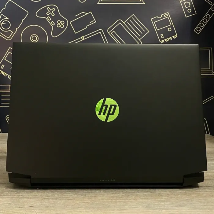 Ігровий ноутбук HP Pavilion Gaming 15-ec0013dx / 15.6" (1920x1080) TN / AMD Ryzen 5 3550H (4 (8) ядер по 2.1 - 3.7 GHz) / 8 GB DDR4 / 256 GB SSD / nVidia GeForce GTX 1050, 3 GB GDDR5, 96-bit / WebCam / Win 10 б/в - зображення 3