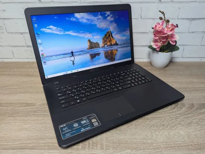 Ноутбук Б-клас Asus A751S / 17.3" (1600x900) TN / Intel Celeron N3060 (2 ядра по 1.6 - 2.48 GHz) / 8 GB DDR3 / 128 GB SSD / Intel HD Graphics / WebCam / DVD-ROM б/в - зображення 3