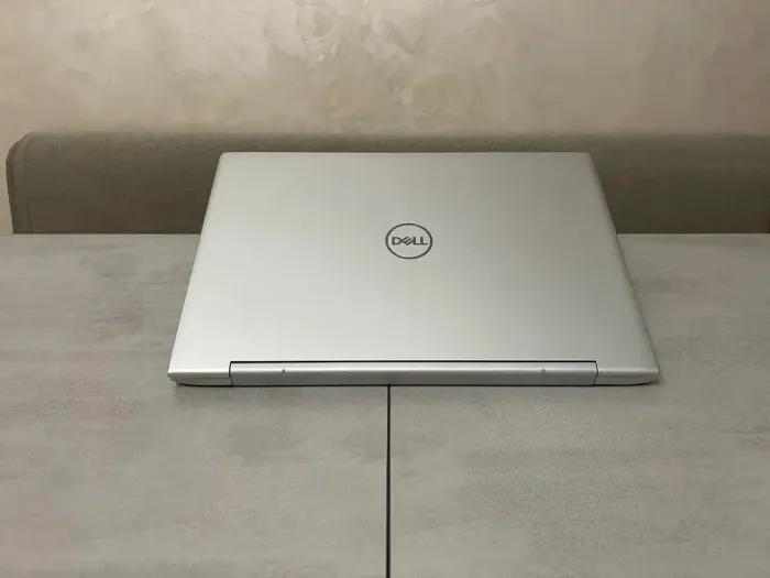 Ноутбук-трансформер Dell Inspiron 7791 2n1 / 17.3" (1920x1080) IPS Touch / Intel Core i7-10510U (4 (8) ядра по 1.8 - 4.9 GHz) / 16 GB DDR4 / 512 GB SSD M.2 + 1000 GB HDD / nVidia GeForce MX250, 2 GB GDDR5, 64-bit / WebCam / HDMI б/в - зображення 9