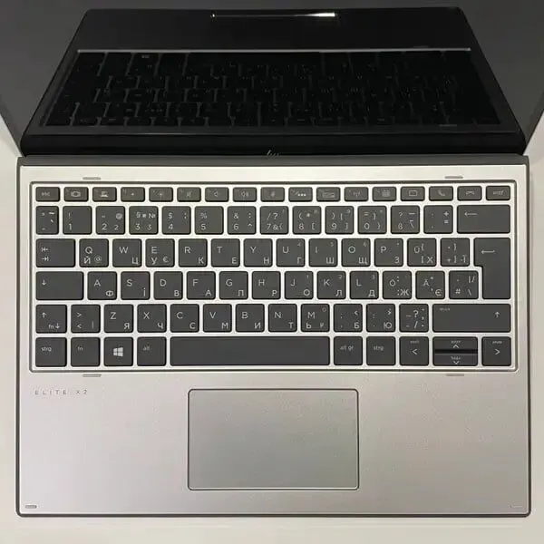 Ноутбук-трансформер HP Elite x2 G4 / 13" (3000x2000) IPS Touch / Intel Core i5-8265U (4 (8) ядра по 1.6 - 3.9 GHz) / 8 GB DDR3 / 256 GB SSD / Intel UHD Graphics 620 / WebCam / TouchID б/в - зображення 3