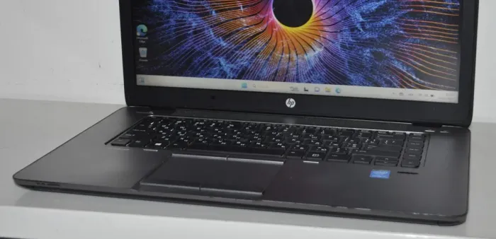 Ноутбук Б-клас HP EliteBook 850 G2 / 15.6" (1366x768) TN / Intel Core i5-5200U (2 (4) ядра по 2.2 - 2.7 GHz) / 8 GB DDR3 / 120 GB SSD / Intel HD Graphics 5500 / WebCam / Windows 11 Pro б/в - зображення 6