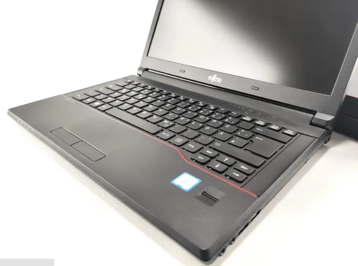Ноутбук Fujitsu LifeBook E546 / 14" (1920x1080) IPS / Intel Core i5-6200U (2 (4) ядра по 2.3 - 2.8 GHz) / 8 GB DDR4 / 240 GB SSD / HD Graphics 520 / WebCam б/в - зображення 3