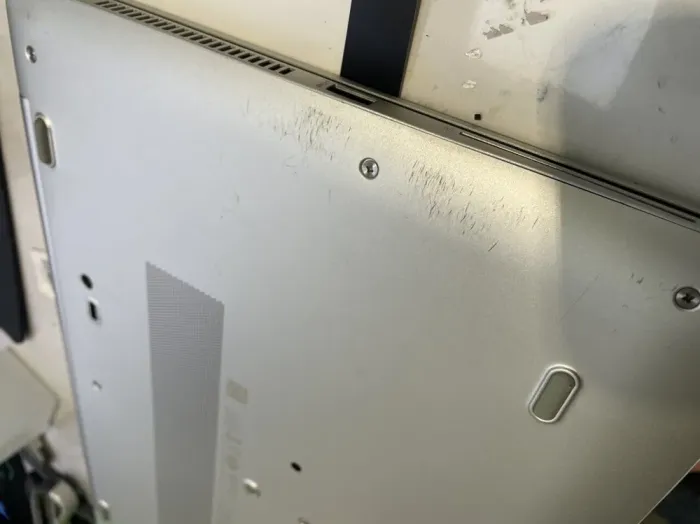 Ультрабук Б-клас HP EliteBook 850 G5 / 15.6" (1920x1080) IPS / Intel Core i5-7300U (2 (4) ядра по 2.6 - 3.5 GHz) / 8 GB DDR4 / 240 GB SSD / Intel HD Graphics 620 / WebCam б/в - зображення 8