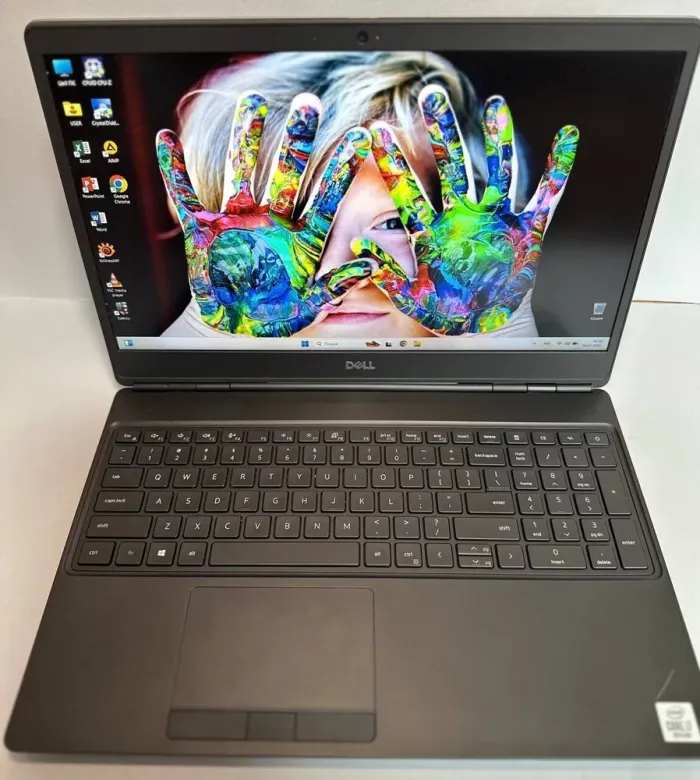 Ноутбук Dell Precision 7550 / 15.6" (1920x1080) IPS / Intel Core i7-10750H (6 (12) ядер по 2.6 - 5.0 GHz) / 32 GB DDR4 / 512 GB SSD / Intel UHD Graphics / WebCam б/в - зображення 2