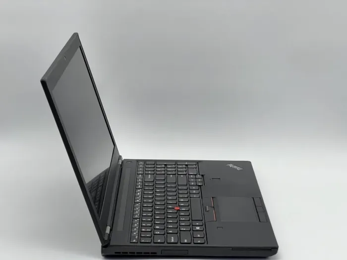 Мобільна робоча станція Lenovo ThinkPad P50 / 15.6" (1920x1080) IPS / Intel Core i7-6820HQ (4 (8) ядра по 2.7 - 3.6 GHz) / 16 GB DDR4 / 480 GB SSD / nVidia Quadro M1000M, 4 GB GDDR5, 128-bit / WebCam / Fingerprint б/в - зображення 3