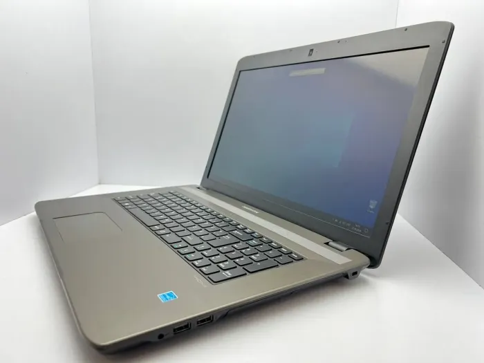 Ноутбук Medion Akoya E7226 / 17.3" (1600x900) TN / Intel Celeron N2930 (4 (4) ядра по 2.16 GHz) / 4 GB DDR3 / 120 GB SSD / Intel HD Graphics / WebCam б/в - зображення 4