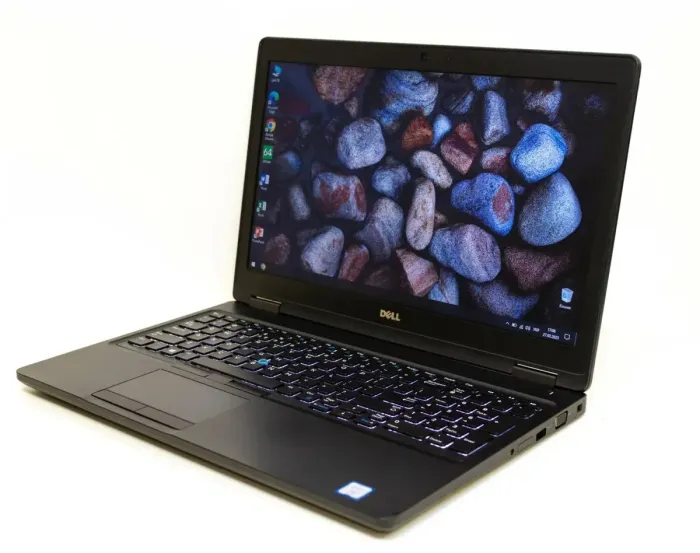 Ноутбук Б-класс Dell Latitude 5580 / 15.6" TN / Intel Core i5-7200U (2(4) ядра по 2.5-3.1 GHz) / 4GB DDR4 / 500GB HDD / HD Graphics 620 / WebCam / HDMI б/в - зображення 4