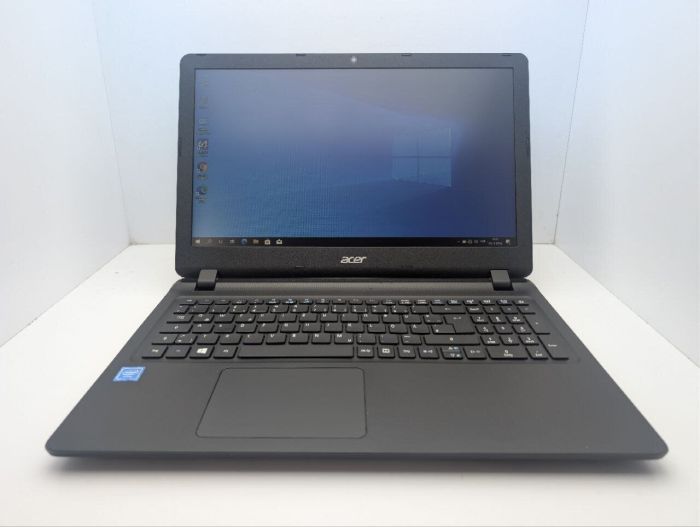 Ноутбук Acer Aspire ES1-533 / 15.6" (1366x768) TN / Intel Celeron N3450 (4 ядра по 1.1 - 2.2 GHz) / 6 GB DDR3 / 120 GB SSD / Intel HD Graphics 500 / WebCam / DVD-ROM б/в - зображення 2