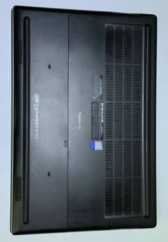 Мобільна робоча станція Dell Precision 7730 / 17.3" (1920x1080) IPS / Intel Core i7-8750H (6 (12) ядер по 2.2 - 4.1 GHz) / 64 GB DDR4 / 512 GB SSD / nVidia Quadro P5200, 16 GB GDDR5, 256-bit / WebCam б/в - зображення 5