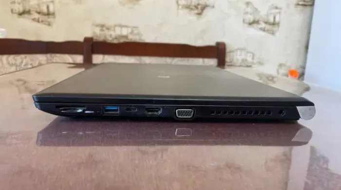 Ноутбук Б-клас Toshiba Dynabook TECRA A50-F / 15.6" (1920x1080) IPS / Intel Core i5-8250U (4 (8) ядра по 1.6 - 3.4 GHz) / 8 GB DDR4 / 256 GB SSD / Intel UHD Graphics 620 / WebCam б/в - зображення 7