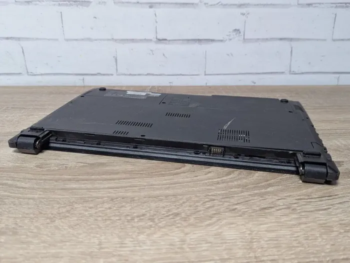 Ноутбук Terra Mobile 1451 / 14" (1920x1080) TN / Intel Core i3-5020U (2 (4) ядра по 2.2 GHz) / 8 GB DDR3 / 128 GB SSD / Intel HD Graphics 5500 / WebCam / Без АКБ б/в - зображення 8