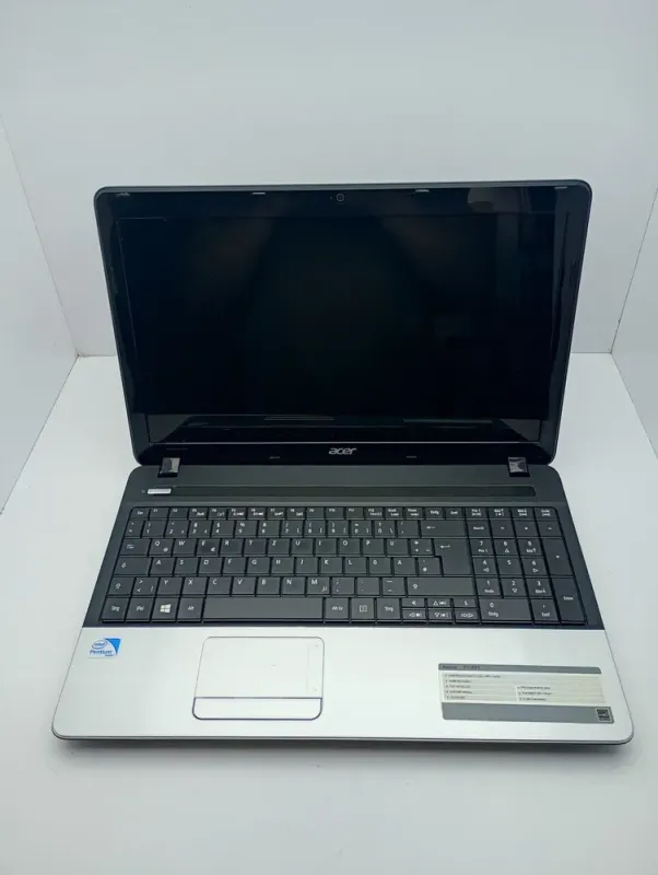 Ноутбук Acer E1-531 / 15.6" (1366x768) TN / Intel Pentium B970 (2 ядра по 2.3 GHz) / 6 GB DDR3 / 750 GB HDD / Intel HD Graphics / WebCam б/в - зображення 2
