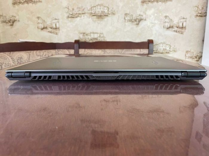 Ігровий ноутбук Б-класу Clevo P960RN / 16,1" (1920x1080) IPS / Intel Core i7-9750H (6 (12) ядер по 2,6 - 4,5 ГГц) / 16 ГБ DDR4 / 512 ГБ SSD / nVidia GeForce RTX 2080, 8 ГБ GDDR6, 256-біт / WebCam б/в - зображення 7