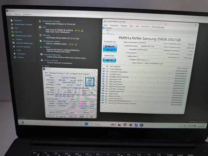 Ультрабук Dell Precision 5520 / 15.6" (1920x1080) IPS / Intel Core i5-7440HQ (4 ядра по 2.8 - 3.8 GHz) / 16 GB DDR4 / 256 GB SSD / Intel HD Graphics 630 / WebCam / Win 11 б/в - зображення 6
