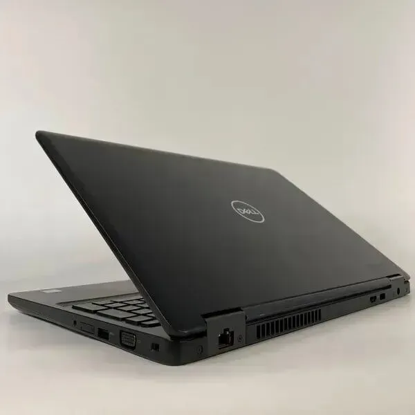 Ноутбук Б-клас Dell Latitude 5590 / 15.6" (1920x1080) IPS / Intel Core i5-8250U (4 (8) ядра по 1.6 - 3.4 GHz) / 16 GB DDR4 / 256 GB SSD / Intel UHD Graphics 620 / WebCam / SIM б/в - зображення 7