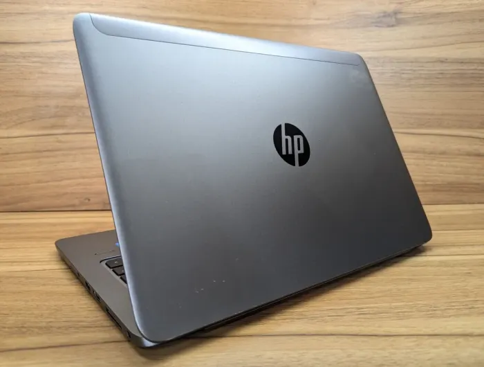 Ноутбук Б-клас HP EliteBook Folio 1040 G2 / 14" (1600x900) TN / Intel Core i5-5200U (2 (4) ядра по 2.2 - 2.7 GHz) / 4 GB DDR3 / 240 GB SSD / Intel HD Graphics 5500 / WebCam / Fingerprint / Windows 10 б/в - зображення 8