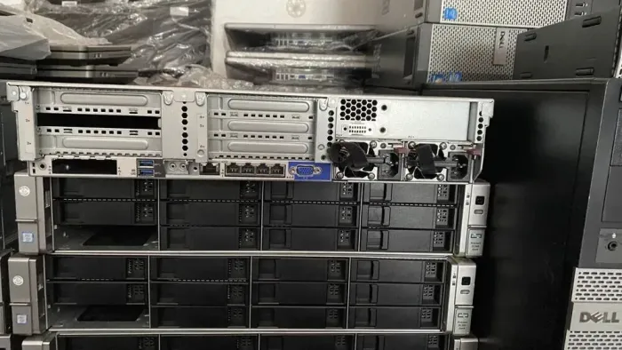 Сервер HP ProLiant DL380 G9 2U / 2x Intel Xeon E5-2630L v3 (8 (16) ядер по 1.8 - 2.9 GHz) / 16 GB DDR4 / noHDD / 2x 500W б/в - зображення 2