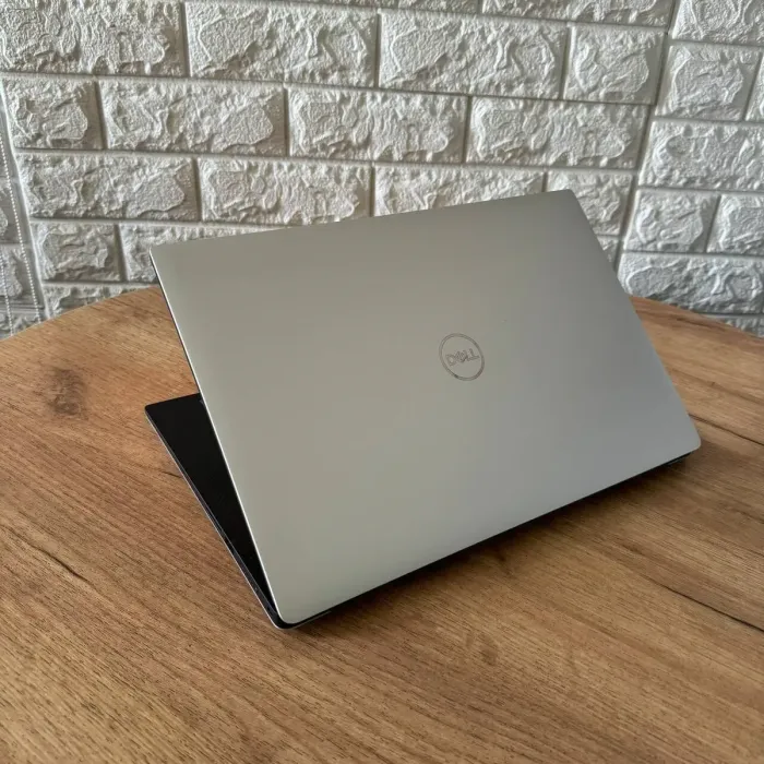Ігровий ноутбук Dell XPS 15 7590 / 15.6" (3840x2160) IPS Touch / Intel Core i7-9750H (6 (12) ядер по 2.6 - 4.5 GHz) / 16 GB DDR4 / 512 GB SSD / nVidia GeForce GTX 1650, 4 GB GDDR5, 128-bit / WebCam б/в - зображення 6
