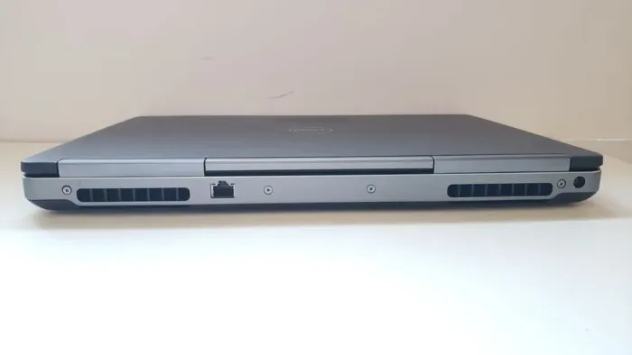 Мобільна робоча станція Dell Precision 7510 / 15.6" (1920x1080) IPS / Intel Core i7-6820HQ (4 (8) ядра по 2.7 - 3.6 GHz) / 16 GB DDR4 / 128 GB SSD M.2 + 750 GB HDD / nVidia Quadro M1000M, 2 GB GDDR5, 128-bit / WebCam б/в - зображення 6