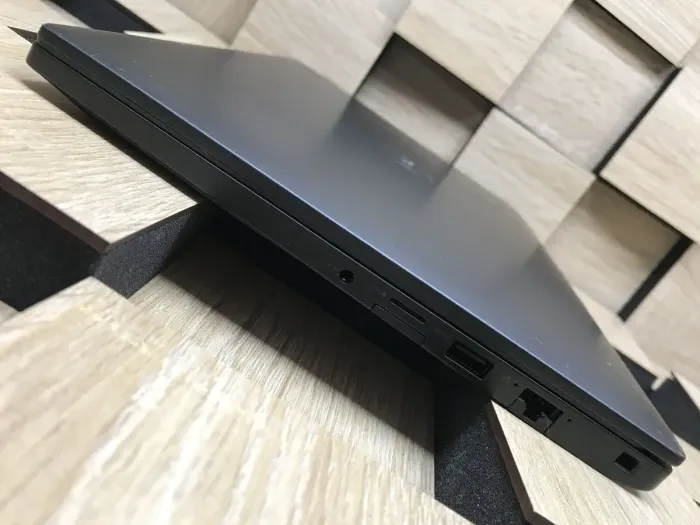 Ноутбук Dell Latitude 7490 / 14" (1920x1080) IPS / Intel Core i5-8350U (4 (8) ядра по 1.7 - 3.6 GHz) / 8 GB DDR4 / 240 GB SSD M.2 / Intel UHD Graphics 620 / WebCam / USB 3.1 / HDMI б/в - зображення 6