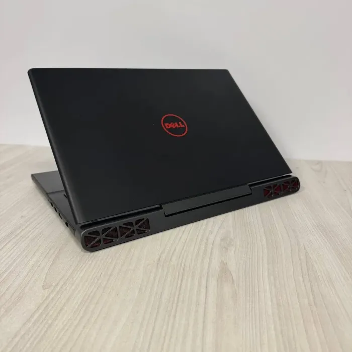 Ігровий ноутбук Dell Inspiron 15 Gaming 7567 / 15.6" (1920x1080) TN / Intel Core i5-7300HQ (4 ядра по 2.5 - 3.5 GHz) / 8 GB DDR4 / 128 GB SSD M.2 + 1000 GB HDD / nVidia GeForce GTX 1050, 4 GB GDDR5, 128-bit / WebCam б/в - зображення 6