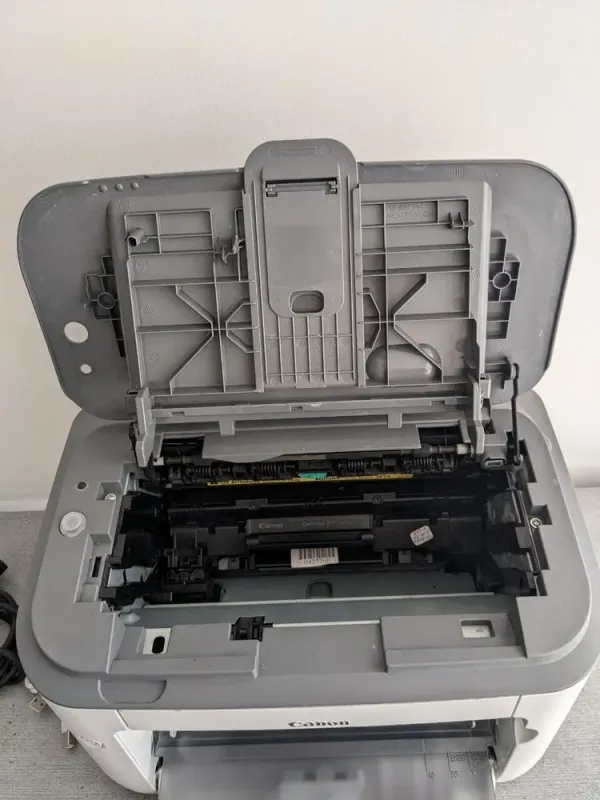 Принтер Canon i-SENSYS LBP6200d / Лазерний монохромний друк / 600x600 dpi / A4 / 25 стор / хв / USB 2.0 / Дуплекс / Only Windows XP, 7, 8 б/в - зображення 4