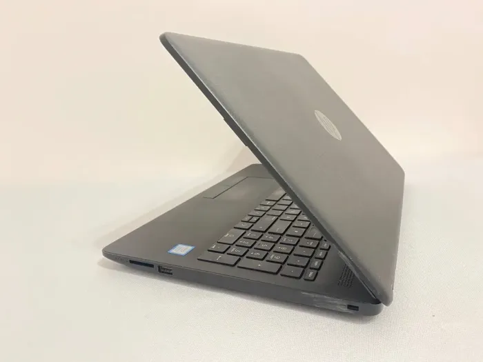 Ноутбук Б-клас НР 15 da1xxx / 15.6" (1366x768) TN / Intel Core i5-8265U (4 (8) ядра по 1.6 - 3.9 GHz) / 8 GB DDR4 / 256 GB SSD / Intel UHD Graphics / WebCam б/в - зображення 9