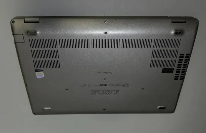 Мобільна робоча станція Б-клас Dell Precision 3551 / 15.6" (1920x1080) IPS / Intel Core i9-10885H (8 (16) ядер по 2.4 - 5.3 GHz) / 16 GB DDR4 / 128 GB SSD + 1000 HDD / nVidia Quadro P620, 4 GB GDDR5, 128-bit / WebCam б/в - зображення 5