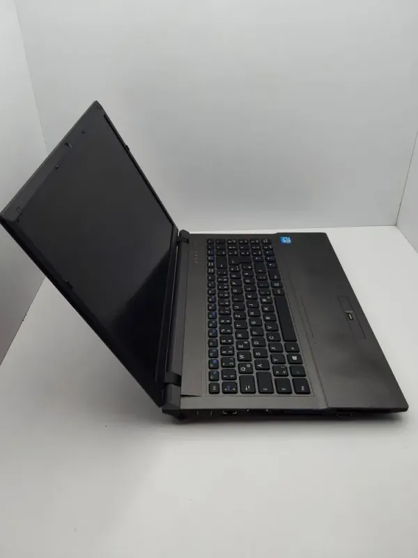 Ноутбук Asus Terra 1541 / 15.6" (1366x768) TN / Intel Core i5-4200M (2 (4) ядра по 2.5 - 3.1 GHz) / 6 GB DDR3 / 320 GB HDD / Intel HD Graphics 4600 / WebCam б/в - зображення 5