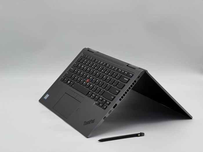 Ноутбук-трансформер Lenovo ThinkPad X1 Yoga (4th gen) / 14" (2560x1440) IPS Touch / Intel Core i7-8665U (4 (8) ядра по 1.9 - 4.8 GHz) / 16 GB DDR3 / 240 GB SSD / Intel UHD Graphics / WebCam б/в - зображення 5
