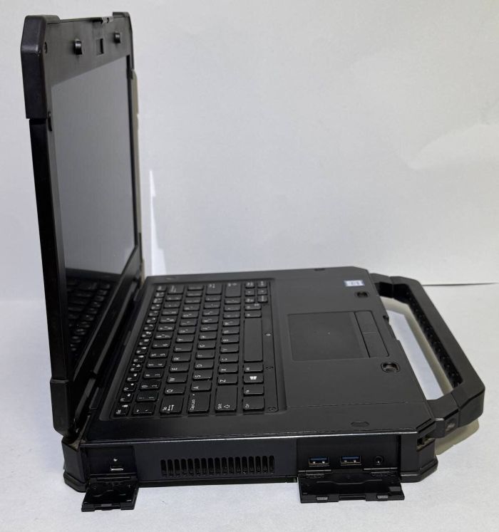 Захищений ноутбук Б-класу Dell Latitude 5424 Rugged / 14" (1920x1080) IPS / Intel Core i5-8350U (4 (8) ядра по 1.7 - 3.6 GHz) / 16 GB DDR4 / 256 GB SSD / Intel UHD Graphics 620 / WebCam б/в - зображення 6