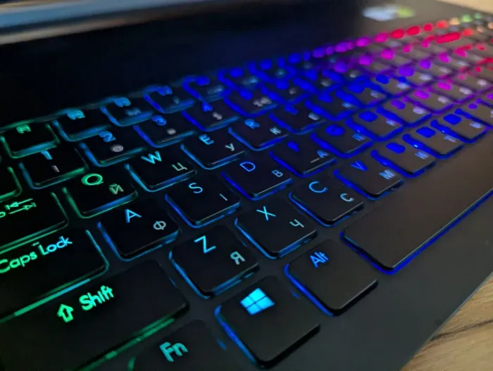 Ігровий ноутбук Acer Predator Triton 700 / 15.6" (1920x1080) IPS / Intel Core i7-7700HQ (4 (8) ядра по 2.8 - 3.8 GHz) / 32 GB DDR4 / 512 GB SSD + 512 GB SSD / nVidia GeForce GTX 1080, 8 GB GDDR5X, 256-bit / WebCam / Windows 10 б/в - зображення 7