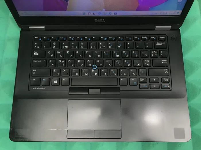 Ультрабук Б-клас Dell Latitude E5470 / 14" (1366x768) TN / Intel Core i5-6300U (2 (4) ядра по 2.4 - 3.0 GHz) / 8 GB DDR4 / 128 GB SSD / Intel HD Graphics 520 / WebCam / USB 3.0 / HDMI / Windows 11 б/в - зображення 4