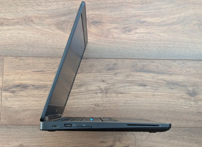 Ноутбук Dell Latitude 5491 / 14" (1920x1080) IPS / Intel Core i5-8400H (4 (8) ядра по 2.5 - 4.2 GHz) / 8 GB DDR4 / 256 GB SSD / Intel UHD Graphics 630 / WebCam б/в - зображення 4