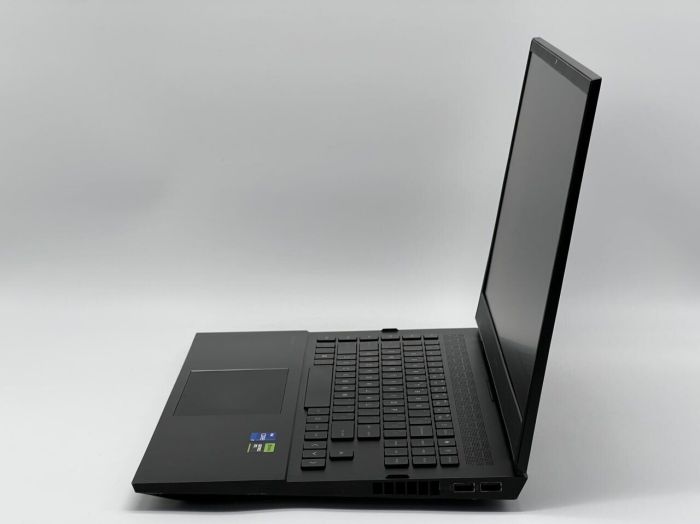 Ігровий ноутбук Б-класу HP Omen 17-cm2075nr / 17,3" (1920x1080) IPS / Intel Core i7-13700HX (16 (24) ядер по 1,5 - 5,0 ГГц) / 16 ГБ DDR5 / 960 ГБ SSD / nVidia GeForce RTX 4060, 8 ГБ GDDR6, 128-біт / WebCam б/в - зображення 4
