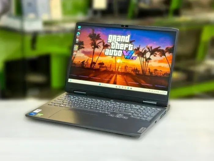 Ігровий ноутбук Lenovo IdeaPad Gaming 3 15IAH7 / 15.6" (1920x1080) IPS / Intel Core i5-12500H (12 (16) ядер по 3.3 - 4.5 GHz) / 16 GB DDR4 / 512 GB SSD / nVidia GeForce RTX 3050 Ti, 4 GB GDDR6, 128-bit / WebCam / Win 11 Home б/в - зображення 4