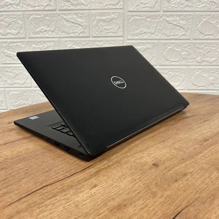 Ультрабук Б-клас Dell Latitude 7490 / 14" (1920x1080) IPS Touch / Intel Core i5-8350U (4 (8) ядра по 1.7 - 3.6 GHz) / 8 GB DDR4 / 240 GB SSD / Intel UHD Graphics 620 / WebCam б/в - зображення 6
