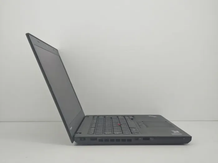 Ноутбук Lenovo ThinkPad T450 / 14" (1366x768) TN / Intel Core i5-5300U (2 (4) ядра по 2.3 - 2.9 GHz) / 8 GB DDR3 / 256 GB SSD / Intel HD Graphics 5500 / WebCam / 2x АКБ б/у - зображення 4