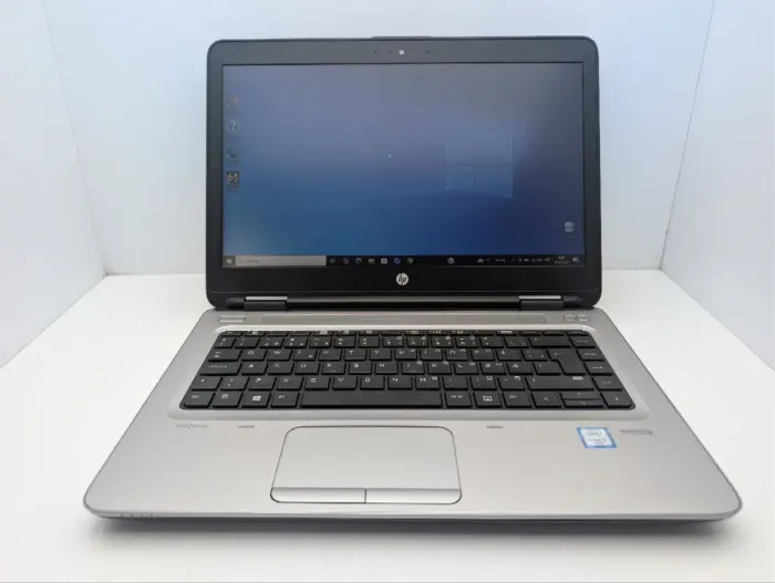 Ноутбук HP ProBook 640 G2 / 14" (1366x768) TN / Intel Core i3-6100U (2 (4) ядра по 2.3 GHz) / 8 GB DDR4 / 120 GB SSD / Intel HD Graphics 520 / WebCam б/в - зображення 2