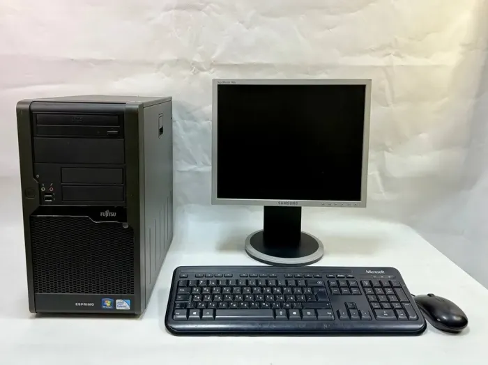 Комплект ПК: Fujitsu Esprimo P5731 E-Star5 Tower / Intel Pentium E5400 (2 ядра по 0.800 - 2.7 GHz) / 8 GB DDR3 / 250 GB HDD / Intel Graphics / DVD-ROM + Монітор Б-клас Samsung SyncMaster 740B / 17" (1280x1024) TN + Клавіатура, мишка, кабелі б/в - зображення 2
