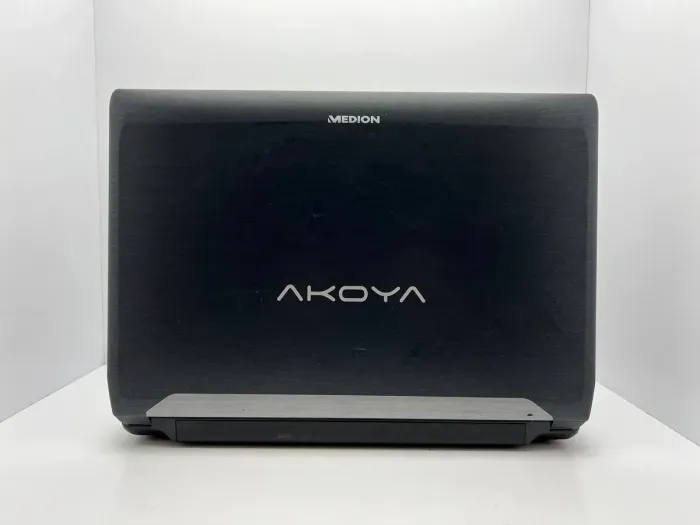 Ноутбук Medion Akoya E6228 / 15.6" (1366x768) TN / Intel Core i3-2350M (2 (4) ядра по 2.3 GHz) / 4 GB DDR3 / 128 GB SSD / Intel HD Graphics 3000 / WebCam б/в - зображення 5