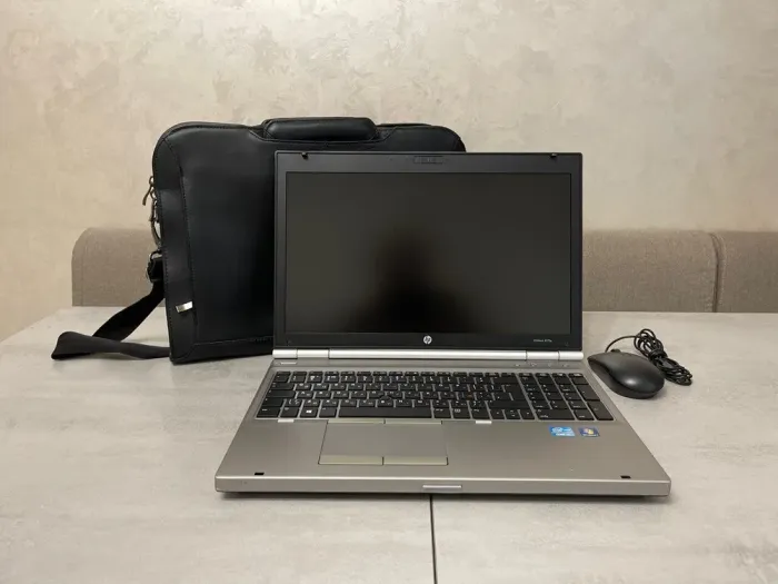 Ноутбук HP EliteBook 8570p / 15.6" (1920x1080) TN / Intel Core i5-3320M (2 (4) ядра по 2.6 - 3.3 GHz) / 8 GB DDR3 / 240 GB SSD / Intel HD Graphics 4000 / WebCam / DVD-ROM б/в - зображення 3