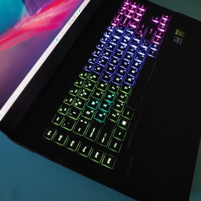 Ігровий ноутбук Б-клас HP Omen 17-ck0372nr / 17.3" (1920x1080) IPS / Intel Core i7-11800H (8 (16) ядер по 2.3 - 4.6 GHz) / 16 GB DDR4 / 480 GB SSD / nVidia GeForce RTX 3060, 6 GB GDDR6, 192-bit / WebCam / Win 11 Pro б/в - зображення 6