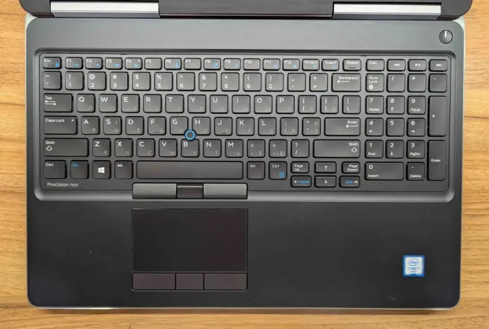 Ноутбук робоча станція Dell Precision 7520 / 15.6" (1920x1080) IPS / Intel Core i7-6820HQ (4 (8) ядра по 2.7 - 3.6 GHz) / 32 GB DDR4 / 480 GB SSD / nVidia Quadro M2200, 4 GB GDDR5, 128-bit / WebCam / Windows 10 б/в - зображення 8