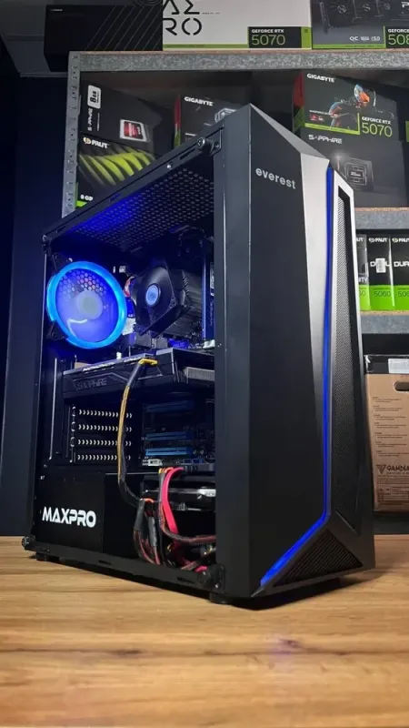 Комп'ютер Everest 8800 ARGB Black Tower / Intel Core i7-2600 (4 (8) ядер по 3,4 - 3,8 ГГц) / 16 ГБ DDR3 / 240 ГБ SSD + 500 ГБ HDD / AMD Radeon RX 580, 8 ГБ GDDR5, 256-біт / 400 Вт б/в - зображення 3