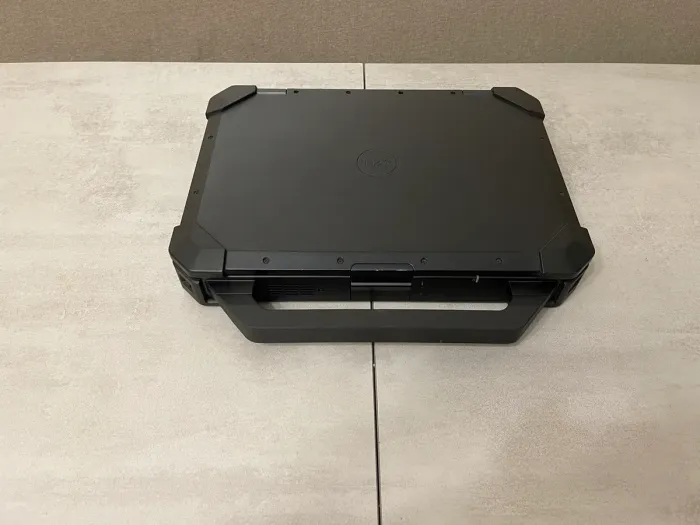 Захищений ноутбук Dell Latitude 7424 Rugged Extreme / 14" (1920x1080) IPS Touch / Intel Core i5-8350U (4 (8) ядра по 1.7 - 3.6 GHz) / 16 GB DDR4 / 1000 GB SSD M.2 / AMD Radeon RX 540, 2 ГБ GDDR5, 64-біт / WebCam б/в - зображення 7