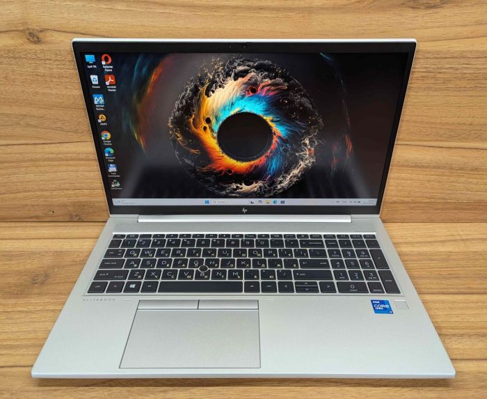 Ультрабук HP EliteBook 850 G8 / 15.6" (1920x1080) IPS / Intel Core i7-1185G7 (4 (8) ядра по 3.0 - 4.8 GHz) / 16 GB DDR4 / 480 GB SSD / Intel Iris Xe Graphics / WebCam / TouchID / Windows 11 б/в - зображення 2