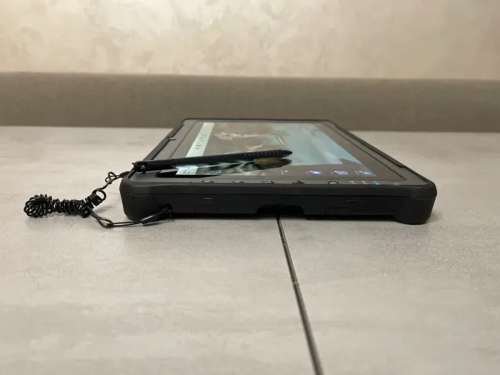 Захищений планшет Getac F110 G4 / 11.6" (1920x1080) IPS Touch / Intel Core i5-7200U (2 (4) ядра по 2.5 - 3.1 GHz) / 8 GB DDR4 / 256 GB SSD / Intel HD Graphics 620 / WebCam / Стилус / Два АКБ б/в - зображення 7